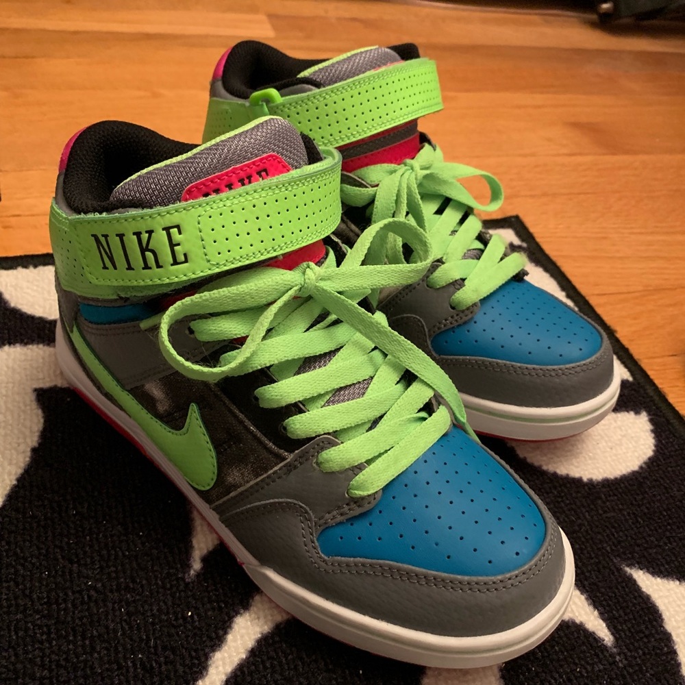 Nike Air High Top Sneakers